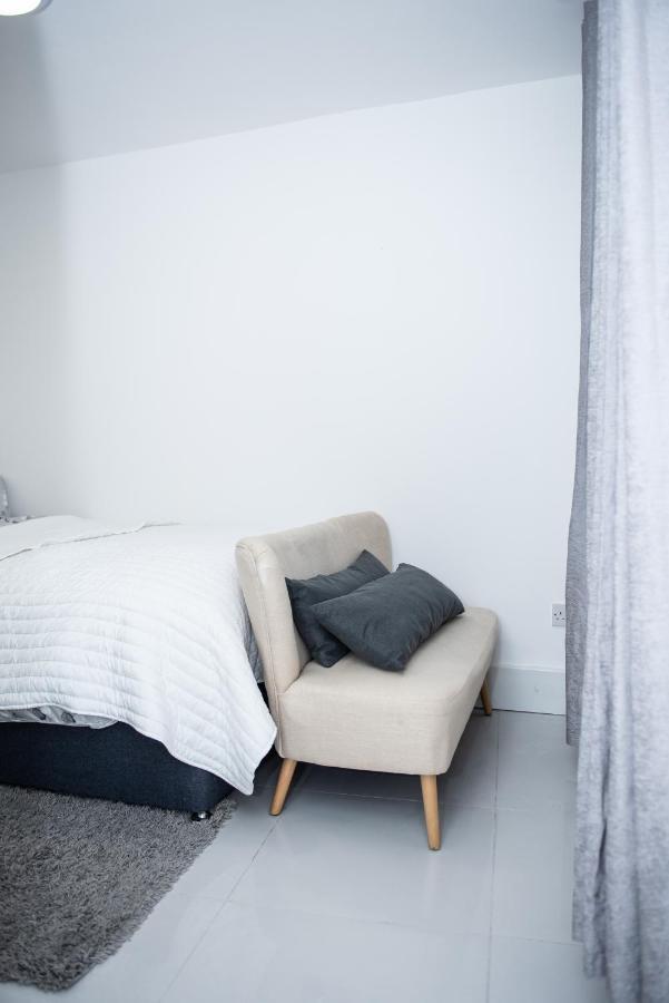 1B Apartment, 30 Mins To Oxford Street Лондон Экстерьер фото